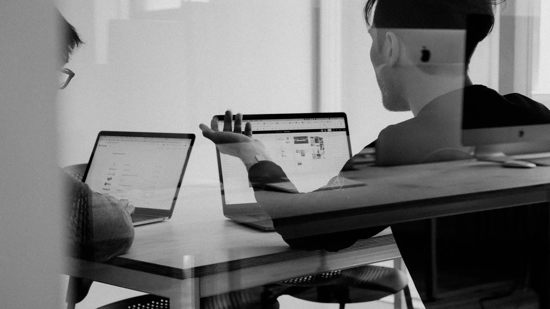 Modern workspace
